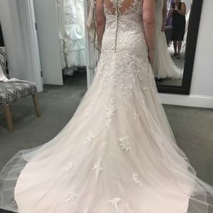 Wedding Dress (Stella York)